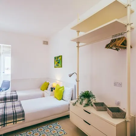 Perfect Location Duplex 2br Sliema